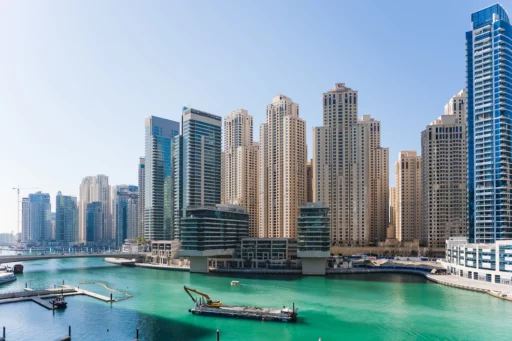 Инвестиции в Дубай 2023: куда вложить деньги?